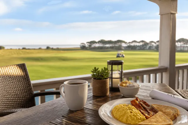 Meals around tee times — Ocean City, Maryland