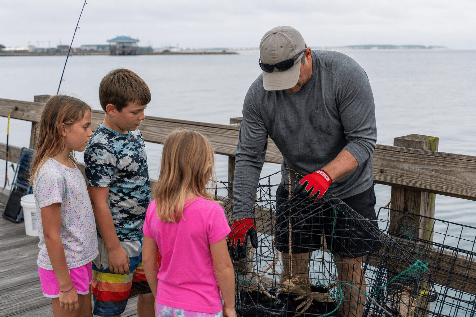 Collapsible trap crabbing family setup: simple gear, clear jobs, fewer pinched fingers — Beach Blog photo, Ocean City, Maryland