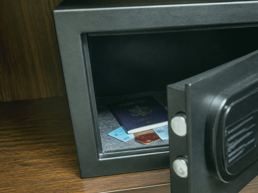 Hotel safe: what belongs inside (and what is just anxiety) — supporting Beach Blog photo, Ocean City, Maryland