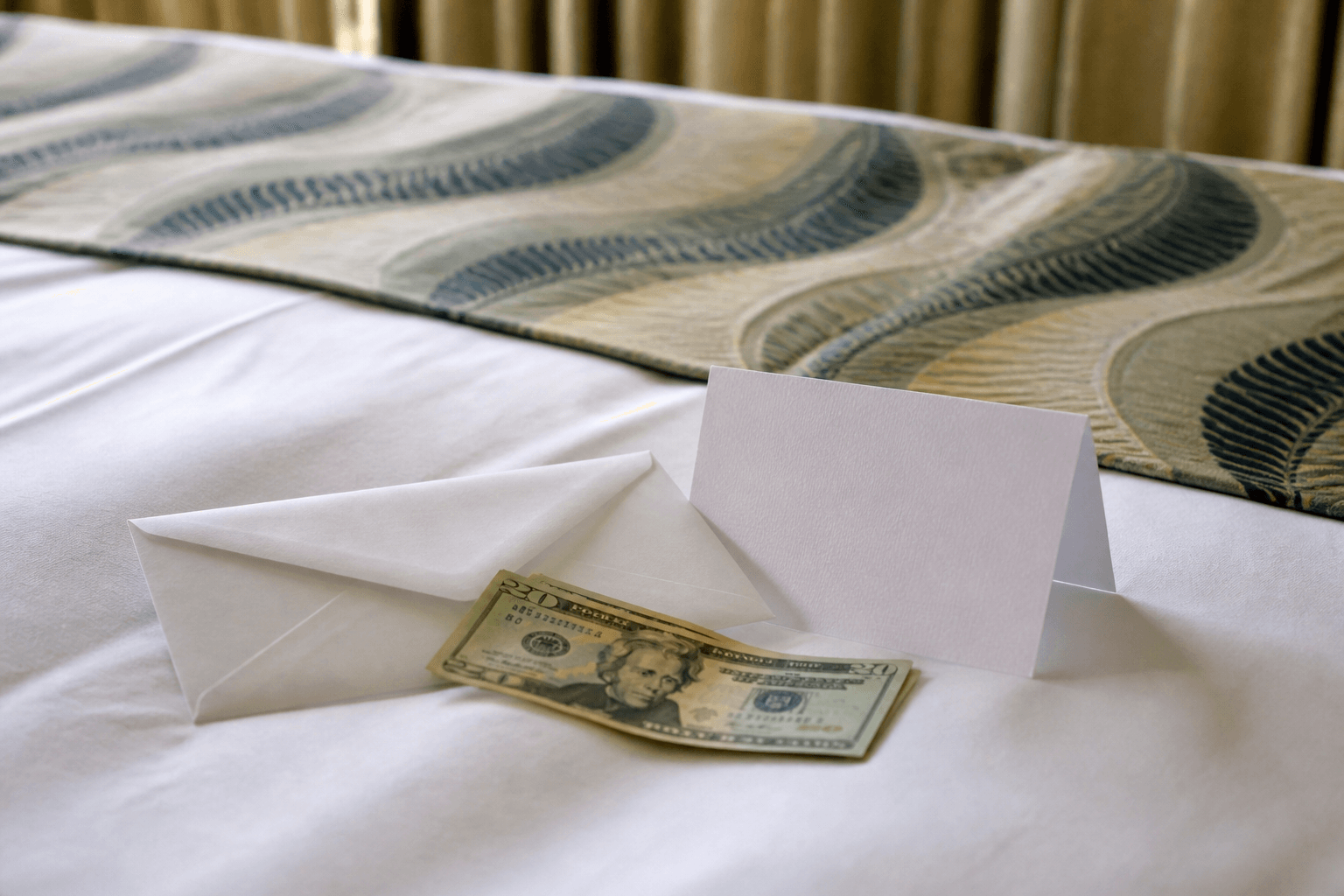 Housekeeping tip and thank-you note: small cash, big courtesy — Beach Blog photo, Ocean City, Maryland