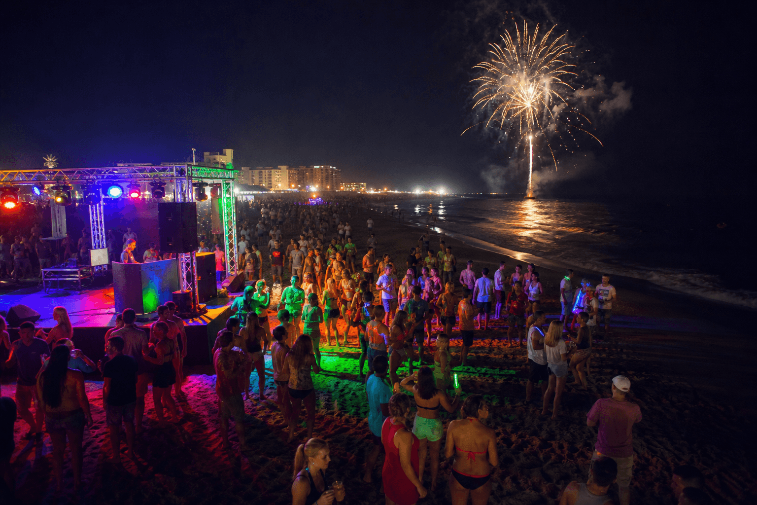 OC Beach Dance Parties: sand, loud speakers, and fireworks that rewrite your bedtime — Beach Blog photo, Ocean City, Maryland