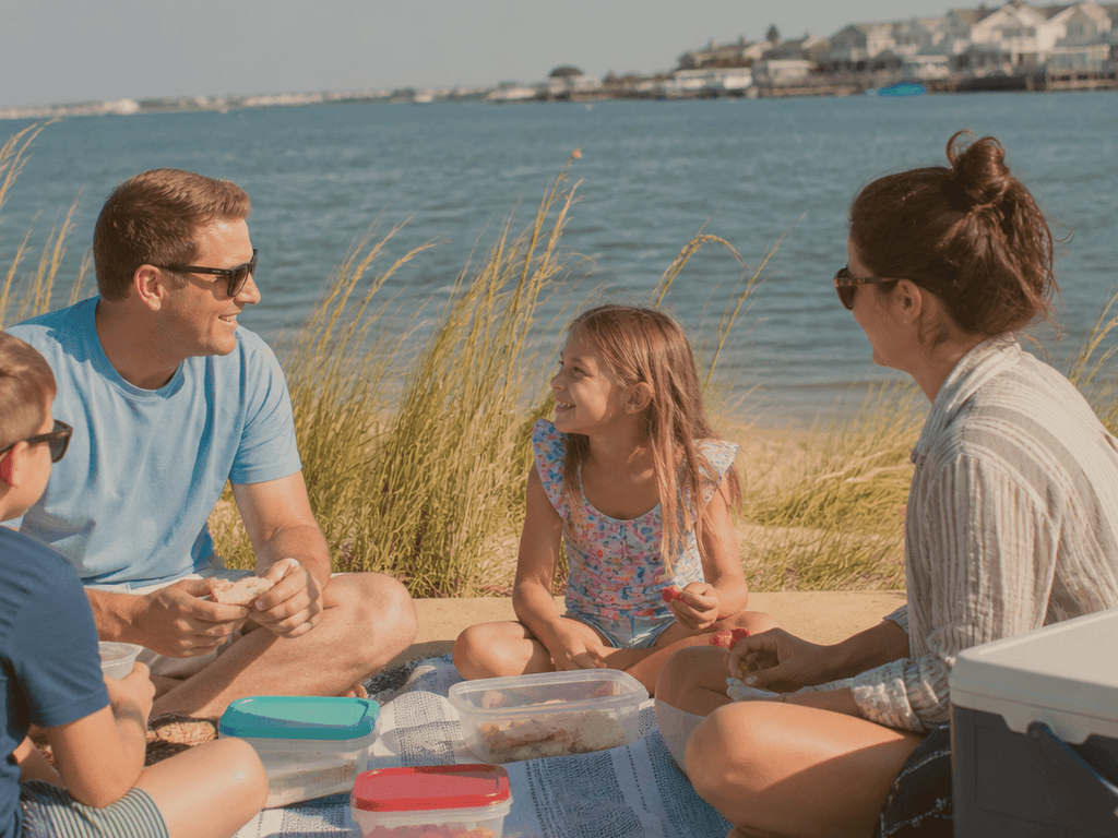 Ocean City bay picnic wind plan: enjoy lunch without chasing napkins — supporting Beach Blog photo, Ocean City, Maryland