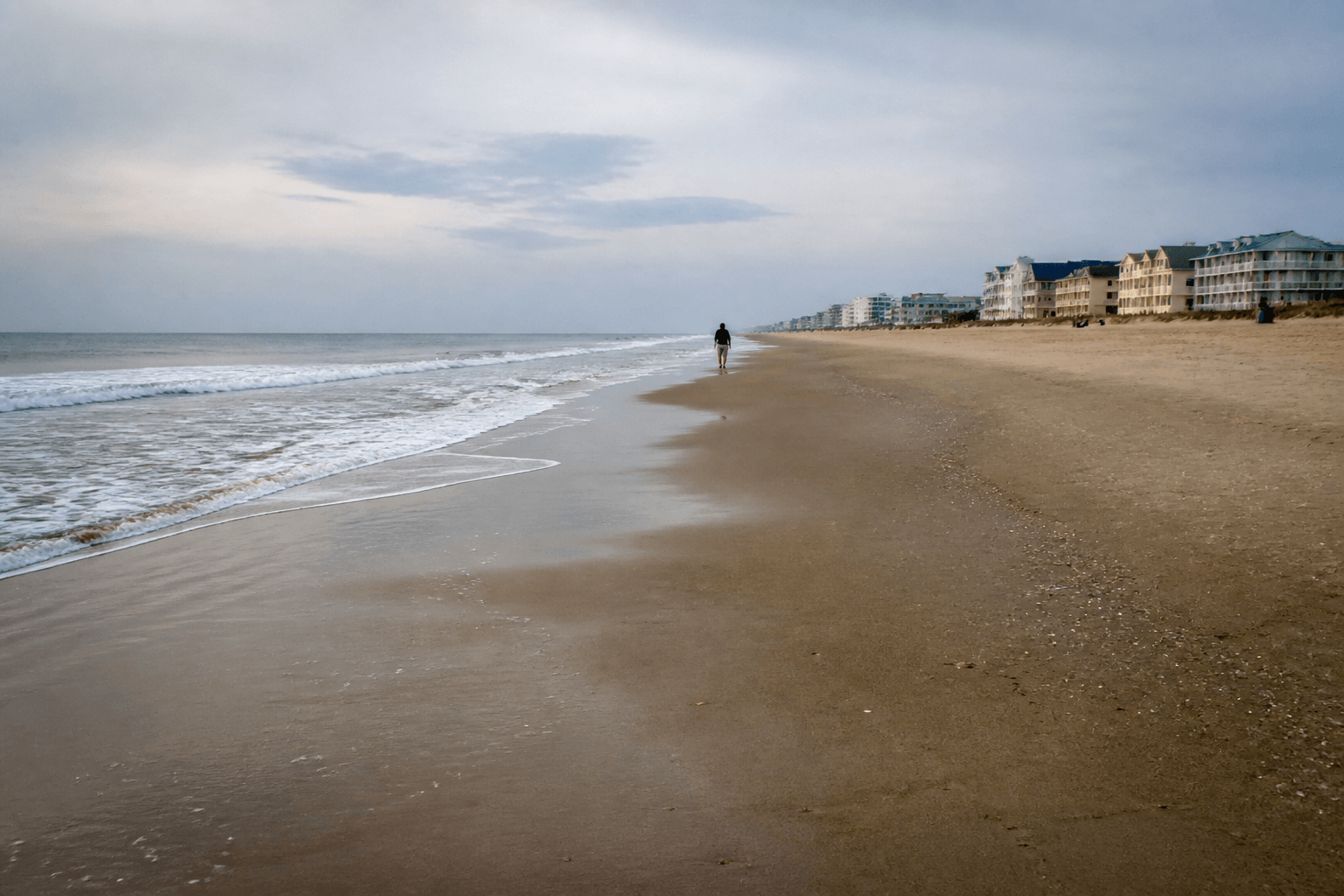Ocean City beach walk tide check: give your route room — Beach Blog photo, Ocean City, Maryland