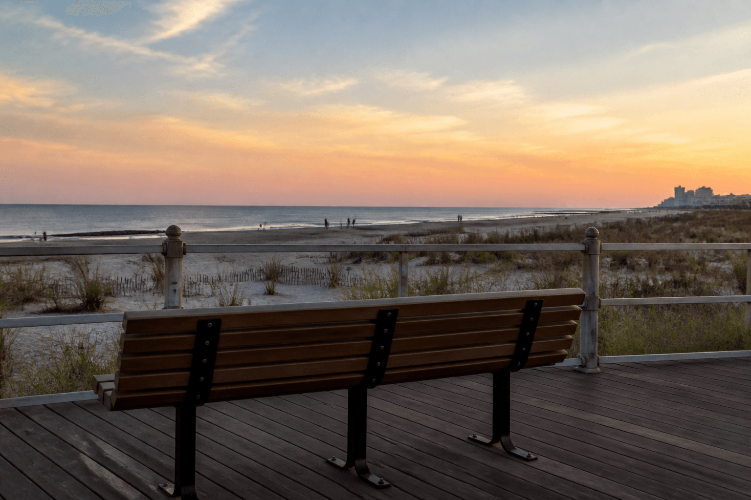 Ocean City Boardwalk bench meetup plan: make regrouping easy — Beach Blog photo, Ocean City, Maryland