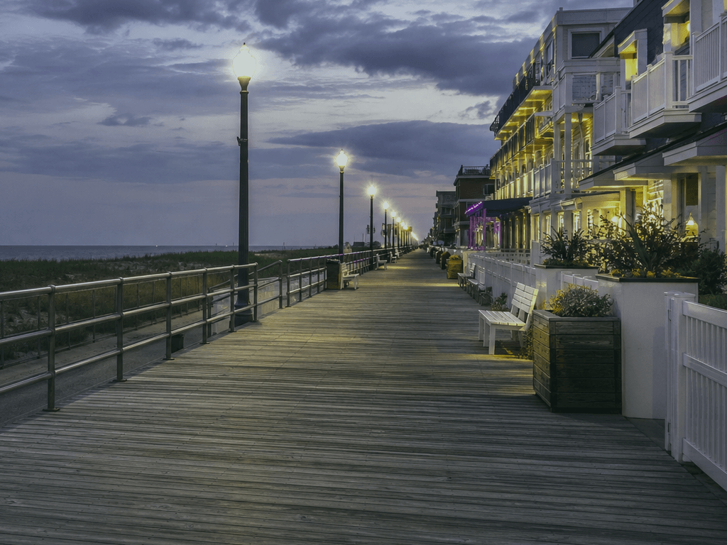 Ocean City heat-index evening walk: choose the cooler window — supporting Beach Blog photo, Ocean City, Maryland