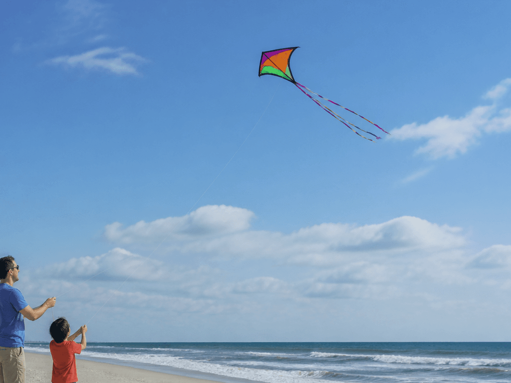 Ocean City kite-flying family window: how to keep it fun and safe — supporting Beach Blog photo, Ocean City, Maryland