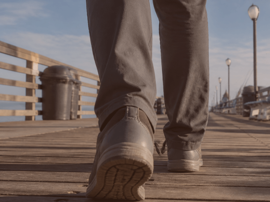 Pier plank splinters: shoes beat barefoot bravado — supporting Beach Blog photo, Ocean City, Maryland