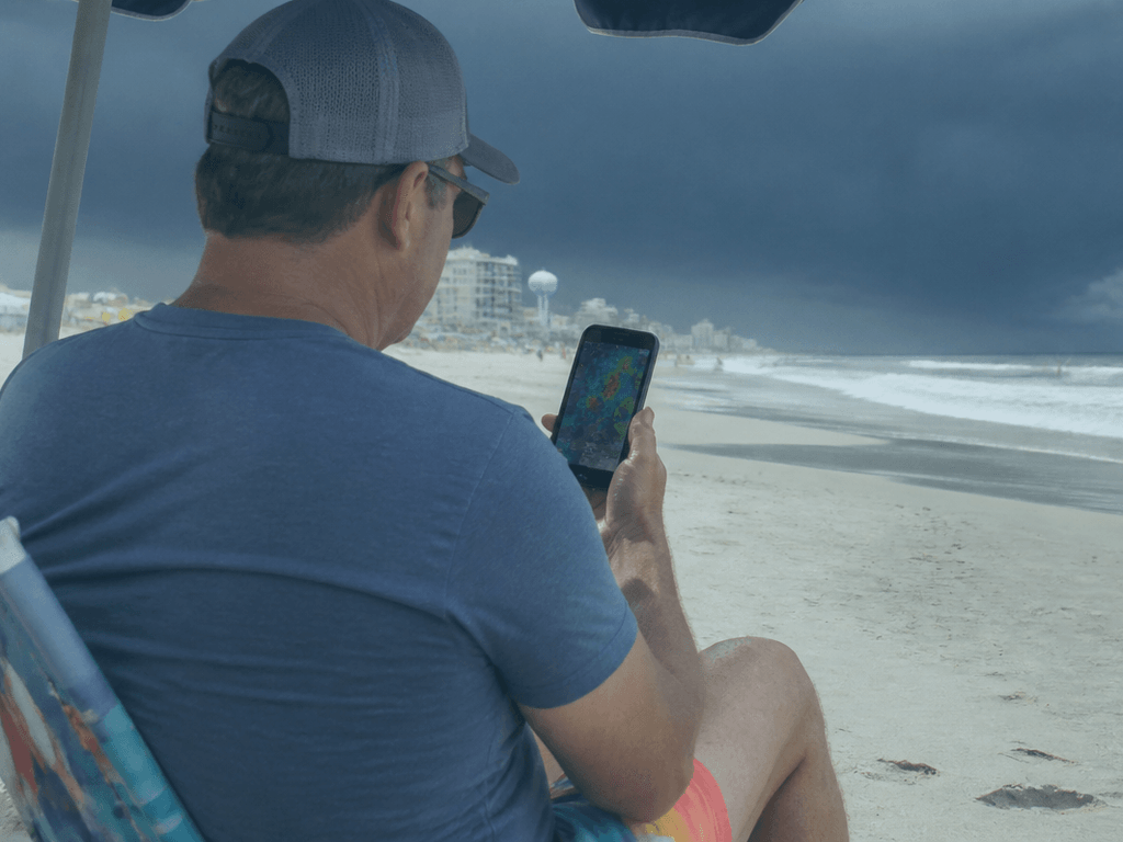 Radar refresh habit on beach weeks: catch the cell, keep the afternoon — supporting Beach Blog photo, Ocean City, Maryland