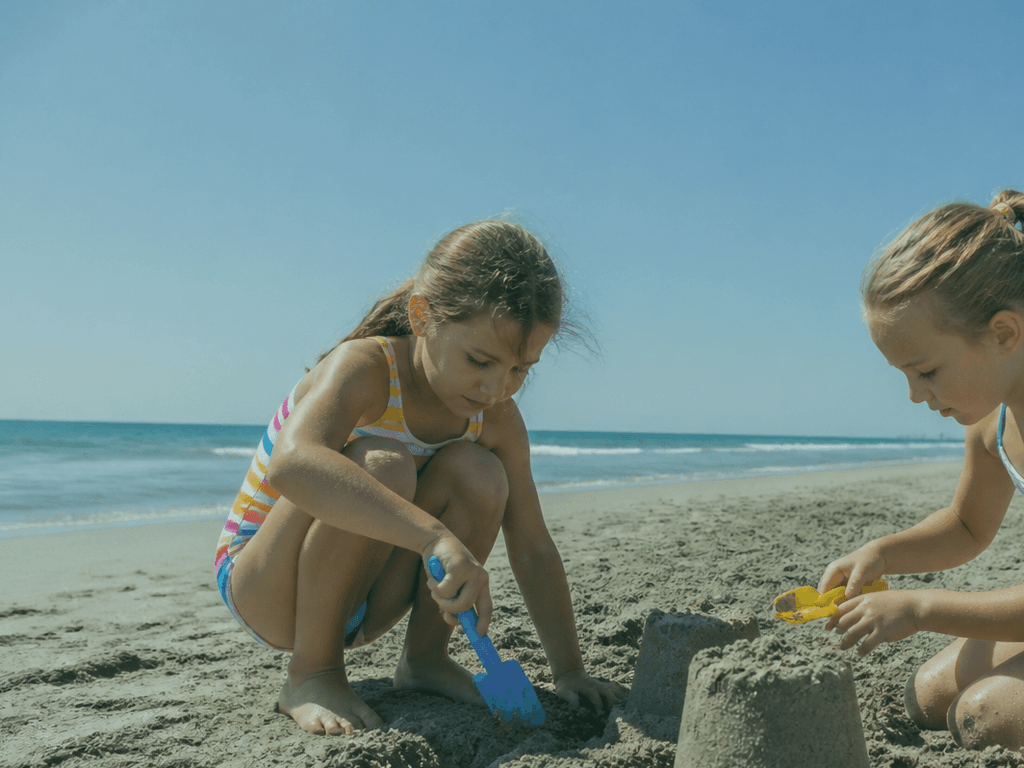 Sand toys and castle kit that earns the wagon: bring less, build more — supporting Beach Blog photo, Ocean City, Maryland