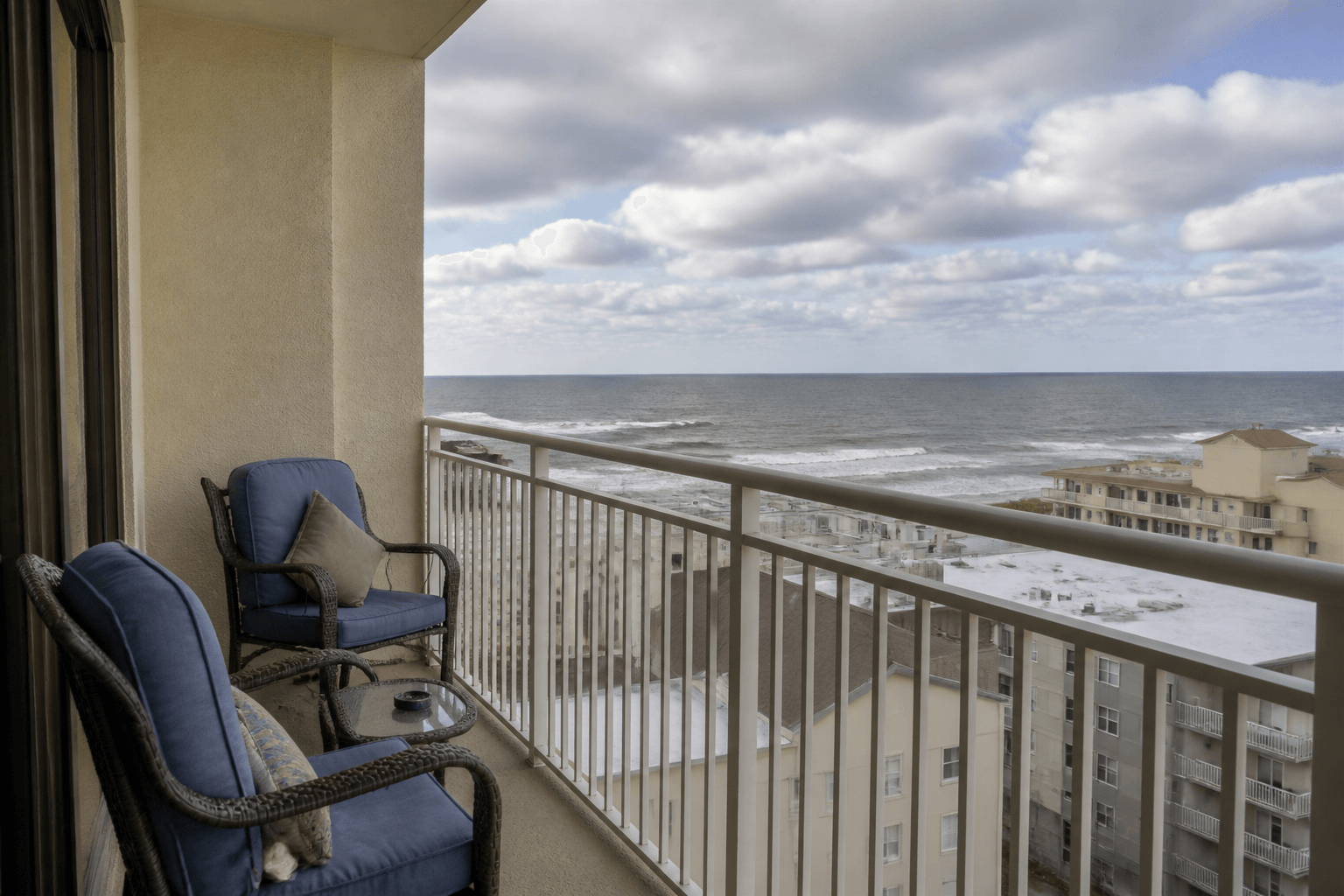 Smoke balcony condo diplomacy: wind direction is your neighbor policy — Beach Blog photo, Ocean City, Maryland