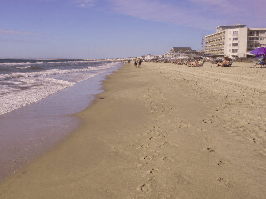 Tide window beach day: build castles when the ocean cooperates — supporting Beach Blog photo, Ocean City, Maryland