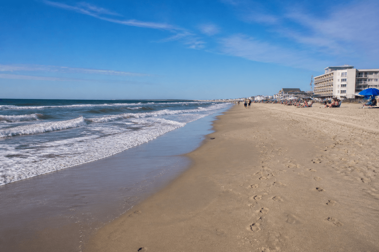 Tide window beach day: build castles when the ocean cooperates — Beach Blog photo, Ocean City, Maryland