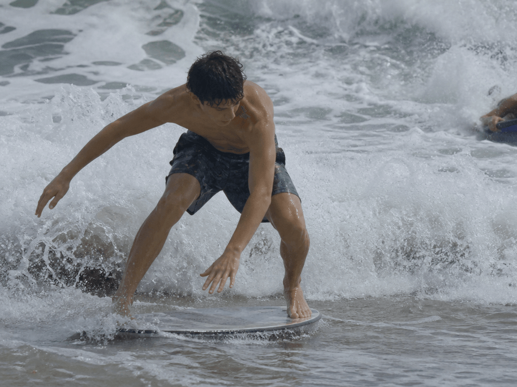Wave day skim and bodyboard window: when shorebreak is a toy vs a warning — supporting Beach Blog photo, Ocean City, Maryland